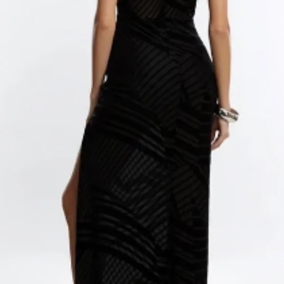 BCBGMAXAZRIA Allegra Halter Gown
